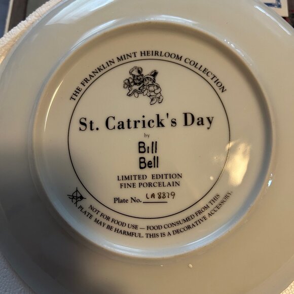 Franklin Mint "St. Catrick's Day" March Collector Plate in the Bill Bell Cat Set - Picture 7 of 9